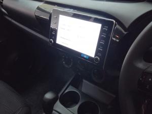 Toyota Hilux 2.4 GD-6 RB Raider automaticE/CAB - Image 10