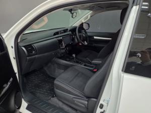 Toyota Hilux 2.4 GD-6 RB Raider automaticE/CAB - Image 7