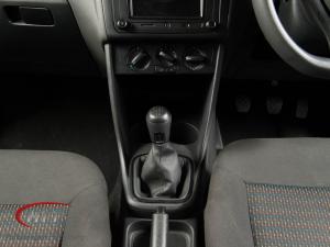 Volkswagen Polo Vivo 1.4 Trendline - Image 18