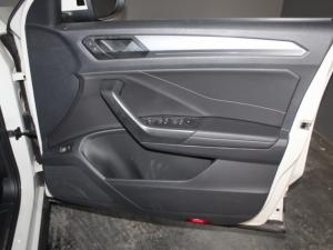 Volkswagen T-ROC 1.4 TSI Design Tiptronic - Image 15