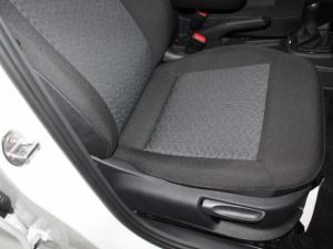 Volkswagen Polo Vivo 1.4 Life - Image 17