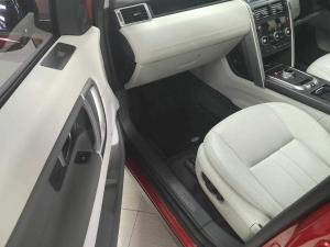Land Rover Discovery Sport 2.0 Si4 HSE - Image 17