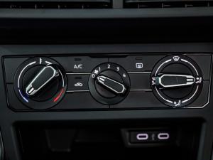 Volkswagen Polo hatch 1.0TSI - Image 12