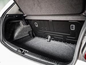 Volkswagen Polo Vivo hatch 1.4 Life - Image 14