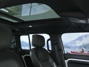 Land Rover Defender 110 D300 X-Dynamic SE - Image 10