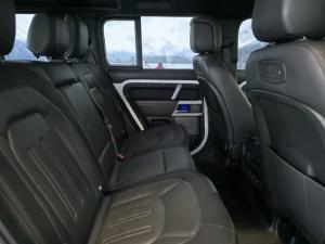 Land Rover Defender 110 D300 X-Dynamic SE - Image 15