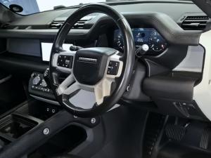 Land Rover Defender 110 D300 X-Dynamic SE - Image 5