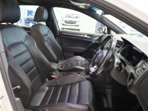 Volkswagen Golf GTI - Image 5