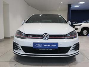 Volkswagen Golf GTI - Image 9