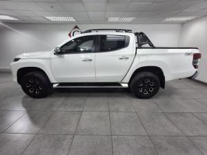 Mitsubishi Triton 2.4DI-D double cab 4x4 auto - Image 2