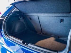 Volkswagen Polo hatch 1.0TSI Life auto - Image 5