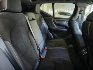 Volvo XC40 Recharge Twin Motor Ultimate - Image 9