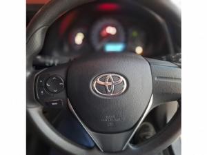 Toyota Corolla Quest 1.8 Plus manual - Image 12
