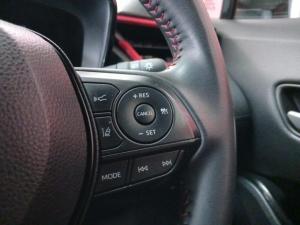 Toyota Corolla Cross 1.8 GR-Sport - Image 13