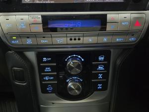 Toyota Land Cruiser Prado 2.8GD VX-L - Image 12