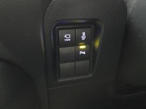 Toyota Land Cruiser Prado 2.8GD VX-L - Image 13