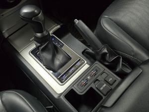 Toyota Land Cruiser Prado 2.8GD VX-L - Image 19