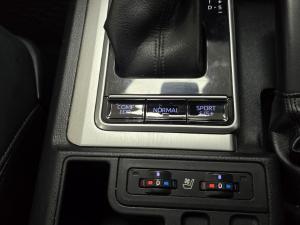 Toyota Land Cruiser Prado 2.8GD VX-L - Image 26