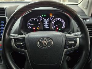 Toyota Land Cruiser Prado 2.8GD VX-L - Image 2