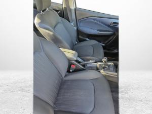 Toyota Starlet 1.5 Xi - Image 8