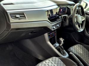 Volkswagen Polo hatch 1.0TSI R-Line - Image 9