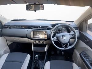 Renault Triber 1.0 Zen manual - Image 15