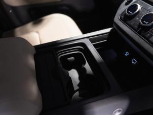 Land Rover Defender 110 P400 First Edition - Image 16