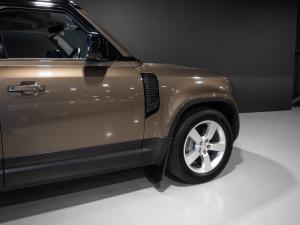 Land Rover Defender 110 P400 First Edition - Image 22