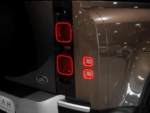 Land Rover Defender 110 P400 First Edition - Image 25