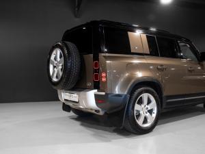 Land Rover Defender 110 P400 First Edition - Image 29