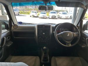 Suzuki Jimny 1.3 - Image 11