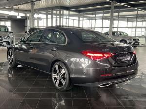 Mercedes-Benz C-Class C200 Avantgarde - Image 10