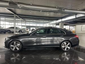 Mercedes-Benz C-Class C200 Avantgarde - Image 11