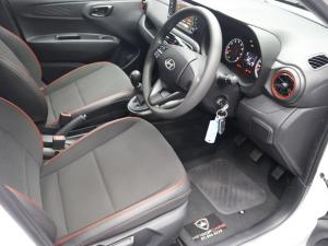 Hyundai Grand i10 1.0 Premium hatch - Image 9