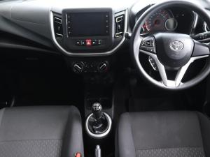 Toyota Vitz 1.0 XR manual - Image 11