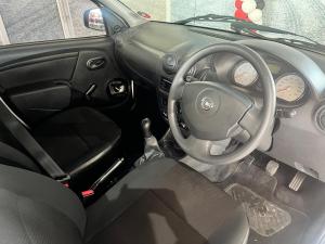 Nissan NP200 1.6i safety pack (aircon) - Image 5
