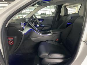 Mercedes-Benz C-Class C220d Avantgarde - Image 5