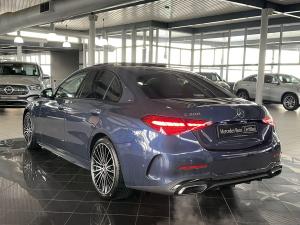Mercedes-Benz C-Class C200 Avantgarde - Image 12