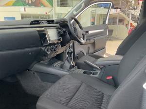 Toyota Hilux 2.4GD-6 single cab Raider manual - Image 7