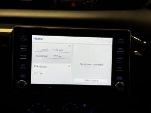 Toyota Hilux 2.4GD-6 double cab Raider manual - Image 12