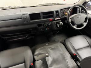 Toyota Hiace 2.7 Ses-fikile 16-seater - Image 6