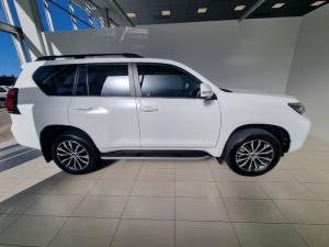 Toyota Land Cruiser Prado 2.8GD VX - Image 4