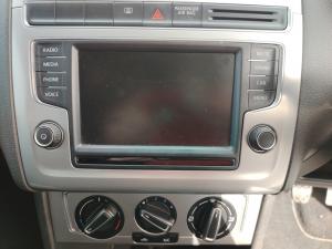 Volkswagen Polo hatch 1.2TSI Highline - Image 13