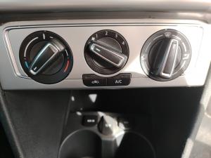 Volkswagen Polo hatch 1.2TSI Highline - Image 16