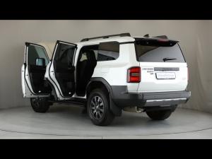 Toyota Land Cruiser Prado 2.8GD VX-R - Image 12
