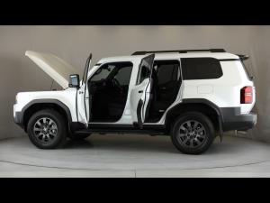 Toyota Land Cruiser Prado 2.8GD VX-R - Image 13