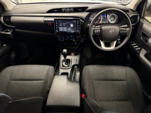 Toyota Hilux 2.4GD-6 double cab 4x4 Raider auto - Image 8
