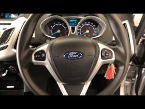 Ford EcoSport 1.0T Titanium - Image 26
