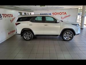 Toyota Fortuner 2.8GD-6 48V 4x4 VX - Image 3