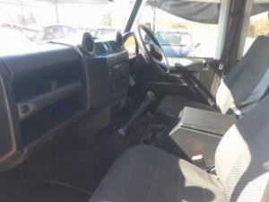 Land Rover Defender 110 TD station wagon S - Image 7